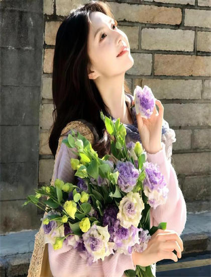 《放弃求婚白月光后她却慌了》深度之旅：从表面到核心的逐步解析，1080P高清